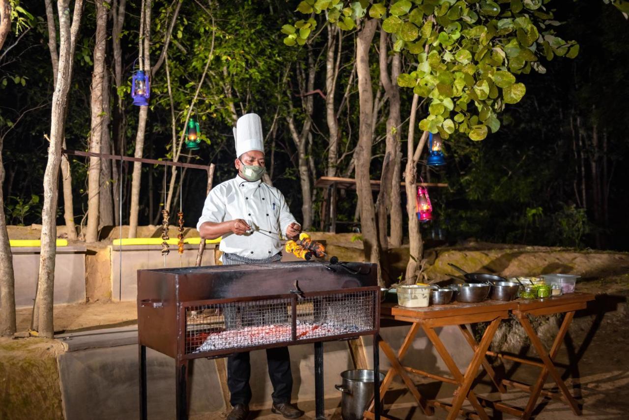 Kanha Jungle Camp 외부 사진